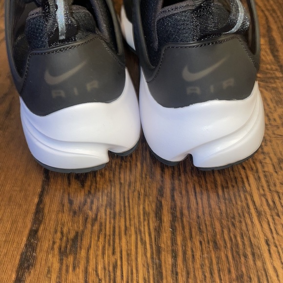 Nike Air Presto - Picture 4 of 6
